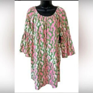 Crown & Ivy pink/green 3/4 bell sleeves size large